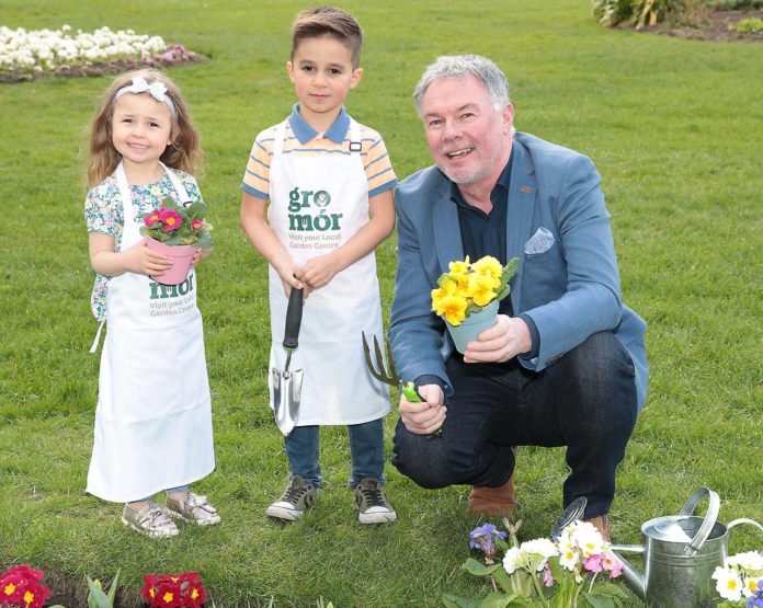Gro Mor 2019 Ambassador Gary Graham with Little Gardeners Amy Dempsey aged 4 and Gianluca Bux aged 5 with Super Garden judge and the face of Bloom Festival, Gary Graham as they celebrated the arrival of summer and GroMór 2019 - encouraging everyone to visit their local garden centres and nurseries, buy Irish plants and get growing! Pic Brian McEvoy